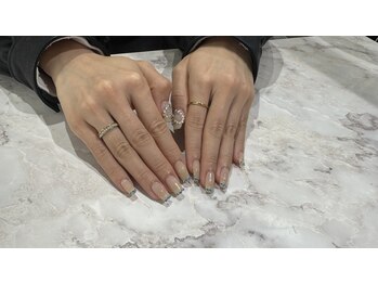 爪先キラキラデゴージャス