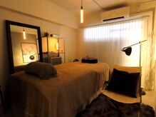アトリウム オム 恵比寿店(ATRIUM HOMME)の雰囲気（落ち着いた照明と香りで癒される空間。）