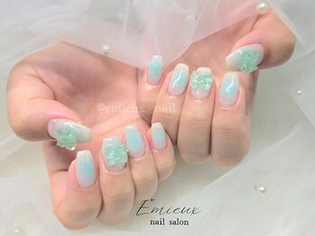 エミュー(Emieux)/グリーンチークりぼん