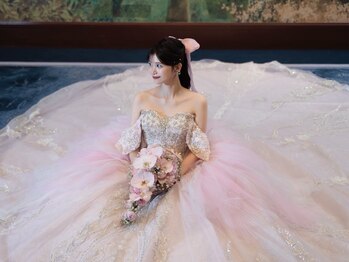 サロン ド ブラン アオヤマ(Salon de BLANC AOYAMA)の写真/花嫁人気No1【小顔＆巻き肩改善】クリスティーナフェイシャル＆上半身集中ボディ◆2026年秋冬婚のご準備◎