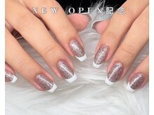 ～be 茨木 [パラジェルネイル/フィルイン/マグネット/長さだし/持ち込み]/フレンチネイルドットネイル