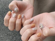 リタ ハマセン(LiTA. hamasen)/gray × orange 担当:平岡