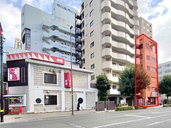 ロレインブロウ 仙台駅東口店/当サロンビル