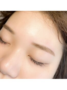 アプリラッシュ シエロ(Apri Lush Cielo)/アイブロウ