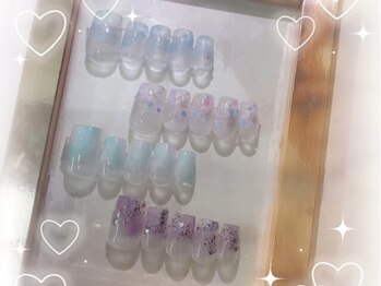 ニア ネイルサロン 大阪駅前第2ビル(Nia)の写真/大阪駅前第2ビル♪シンプルだけど一味違うネイルを◆【キラキラ塗りかけネイルがOPEN記念でお得★】