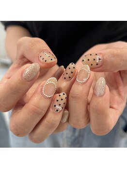 ビー 十日市(bii)/大人ネイル