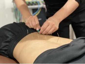 整骨院葵堂 安倍川院の写真/【蓄積した首肩コリ・腰痛/諦めていた辛さ】身体中にあるツボを的確に刺激し自律神経のバランスを整えます!