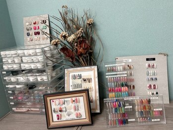 アフェプラス トータルビューティーサロン 香里園店(affe+ total beauty salon)の写真/駅近で通いやすいリーズナブルな価格！4000円以下でネイルもまつ毛もアイブロウも出来ちゃいます◎