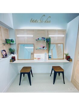 タアチ ドゥーエ(taachi due)/