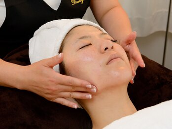 ディアリー(Dearly)/フェイシャル