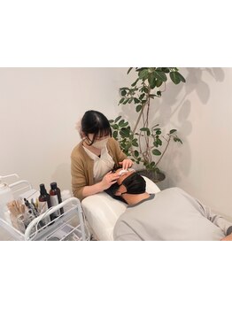 ナチュラル上品な目元にしたい