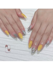 キラキラ夏ネイル