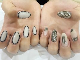 ニュアンスネイル　ミラーネイル