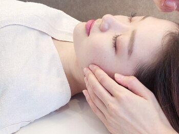 ペネロープ 緑井店(penelope)の写真/【韓国で大人気!ララピール】最新のピーリング施術で憧れのつるんと美肌に♪低刺激だから敏感肌の方にも◎