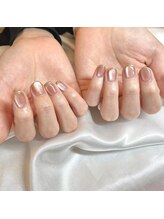 サロン クィベルジョーネ(SALON QUI BELLGIONE)/マグネットデザイン￥8900