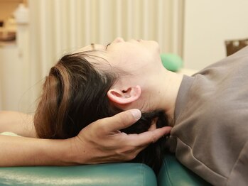 アールワンの写真/疲れを極限までリセットする集中ケア◎ガチガチに固まる首・肩・背中…。その疲れ翌日に持ち越させません!