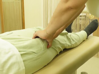 メンテ 曳舟(mainte)/足の筋肉を振って深層リンパ流し
