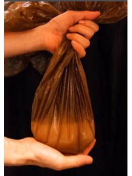 ビーアンベリィ(bee embellie)/大量のデトックス！！！