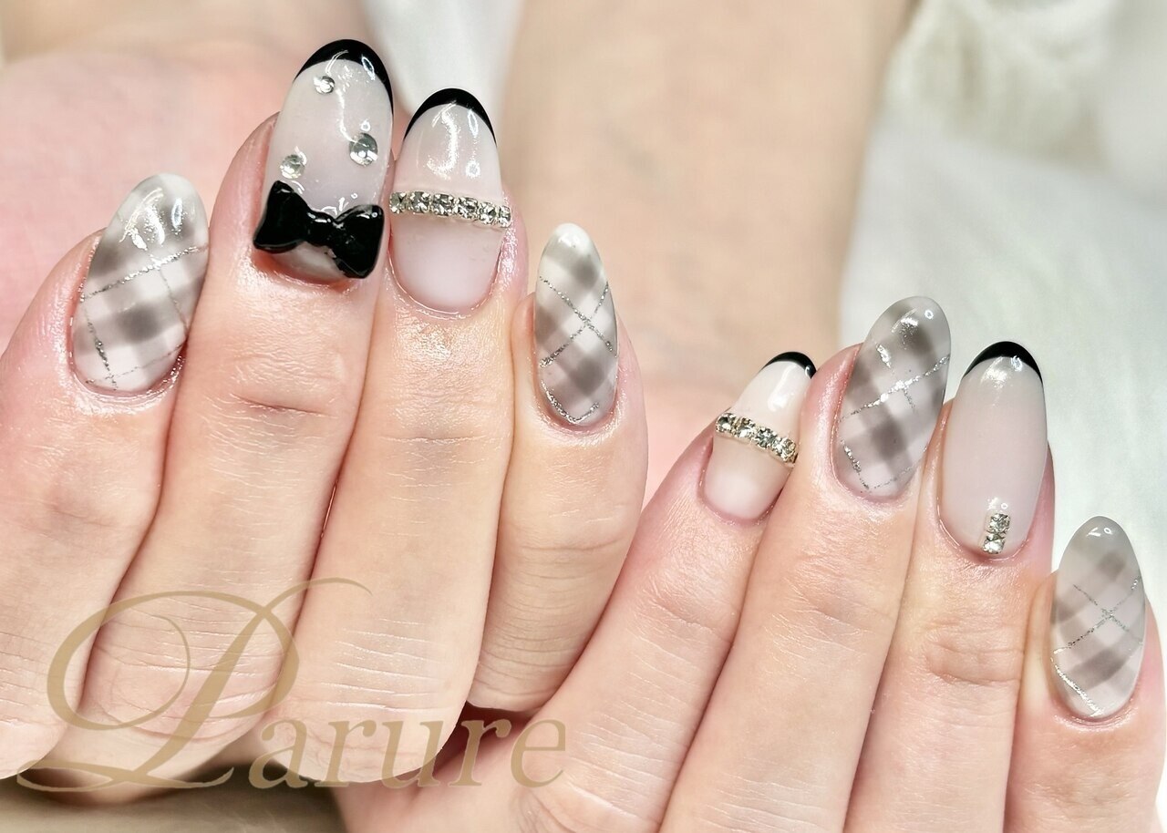 ギンガムチェックネイル♡リボンとチャームのお色選択自由