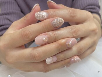 プレジールネイル 烏丸御池(Plaisir Nail)の写真/烏丸御池1分◆定額アートは上品&シンプルで"貴女らしく"輝く手元へ♪パラジェル/フィルイン/ネイルケア