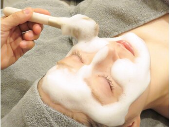 レオンザビューティー(REON the BEAUTY)の写真/【素肌美人続出】本気で毛穴悩みを解決したい方必見！ハーブピーリング専門店による毛穴レス極上艶肌へ◎