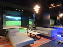 アザブ テン アンダー ゴルフ ジム(AZABU TEN_UNDER GOLF GYM)/没入感溢れるスタジオ