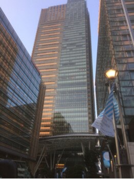 オズ六本木/港区女子御用達の小顔矯正専門店