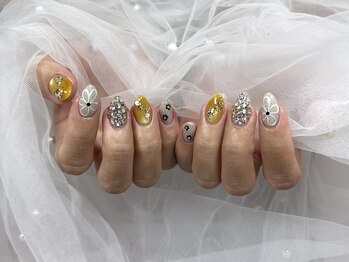 ヒラソルネイル(Girasol nail)の写真/【定額コース2種類ご用意◎】 季節やトレンドに合わせて、毎月新しいデザインを更新いたします♪