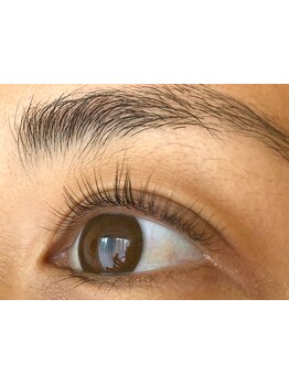 ナチュラル上品な目元にしたい