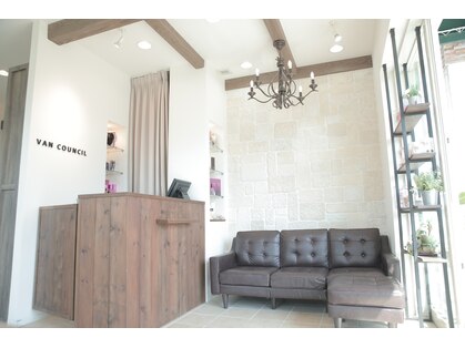 ヴァンカウンシル 川口店(VAN COUNCIL)の写真