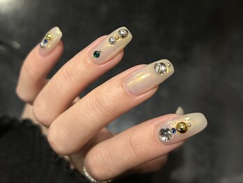 一癖ネイル : moe