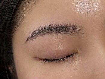 ネストアイ(NEST eye)/Eyebrow