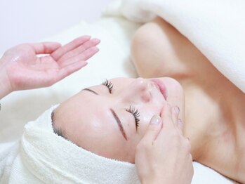 リララ(lelala)の写真/【ピーリング複数ご用意】初めてのニキビケアはlelala♪丁寧なカウンセリングと経験から無理のない提案を◎