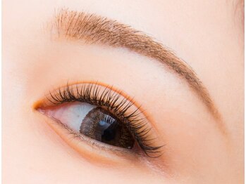 ラッシュスタイル 春日井店(Lash style)の写真/従来より「バラつきにくい×高いキープ力」で大人気★フラットラッシュ付け放題¥6500！存在感ある目元に。