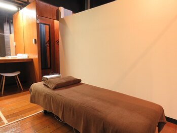 グッド タイムス 万代(Good Times)/施術ブース