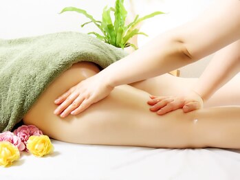 楽癒/美脚美尻、リンパマッサージ