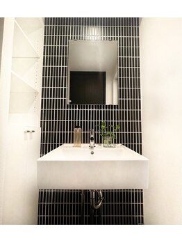 メロウゴールド(Mellow Gold)/パウダールーム☆