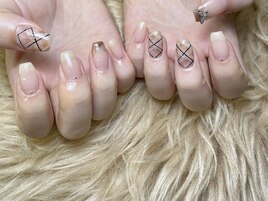 【パラジェルチェックネイル】