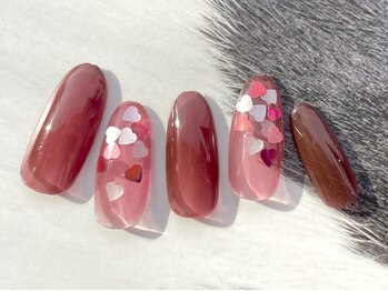 ターラ(Tara)/シンプルゆらゆらハートネイル