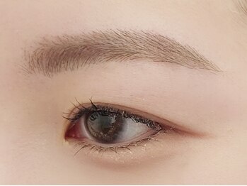 アリーナ 緑が丘店(arena)の写真/眉毛の形を整えて、理想の印象の美眉に変身☆【美眉スタイリング「パリジェンヌジュシイブロウ」¥4840】