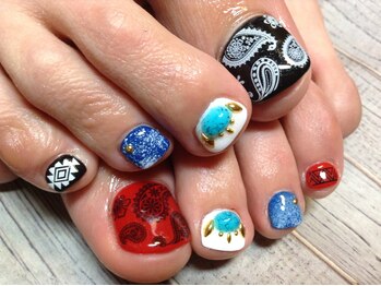 ラウト デコレーションアンドネイルサロン(Lauto Decoration&Nail Salon)/ペイズリーネイル