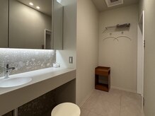 完全個室の鍵付きパウダールーム