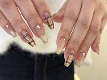 サンジュウヨン(34)/チェックネイル　パラジェル