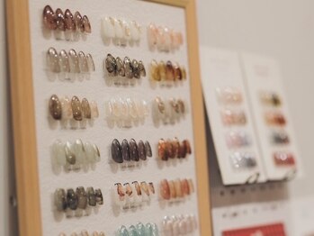 ソエル(soelu)の写真/≪デザインがお決まりでない方にもオススメ≫シンプルからニュアンスまで、あなたの理想の指先へ導きます♪