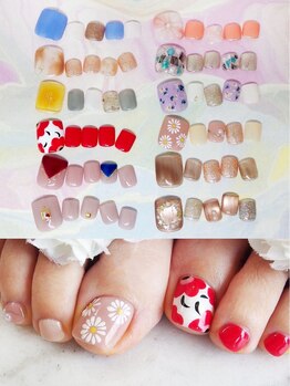 メイクプラスネイル ヴィヴィッド(MAKE+NAIL vivid)の写真/大人気フットジェル♪アート込定額◆写真 左6380円右7480円◆フットジェルに角質ケア追加は+3300円でOK