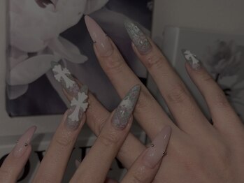 ミリーモア 新宿(Milyy moor)の写真/大人気長さ出し♪ロングネイルに挑戦したい方、爪にコンプレックスがある方も可愛いネイルを楽しめる★