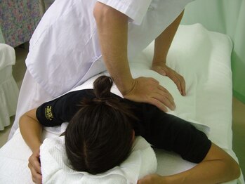 整体アンド足つぼサロン らくだ/全体ほぐし