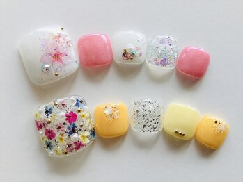 ガナッシュ ネイルアンドアイラッシュ(Ganache.NAIL&EYELUSH )/華やか定額ジェルネイル8000円