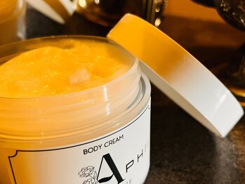 アンジーアンジー(Anjie Anjie)/塗るだけで?!