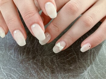 ホワイトグラデ